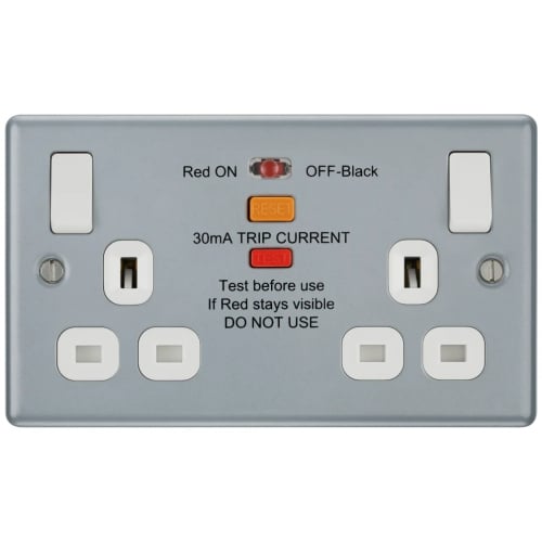 BG MC522ARCD 2 Gang 13a Metalclad Switch Socket with integrated Latching Type A RCD